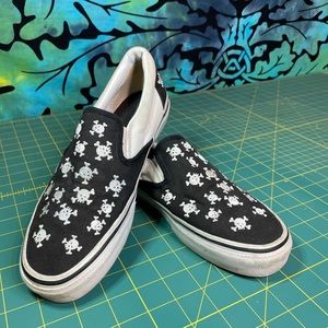 Jolly Rodger Skechers Slip Ons